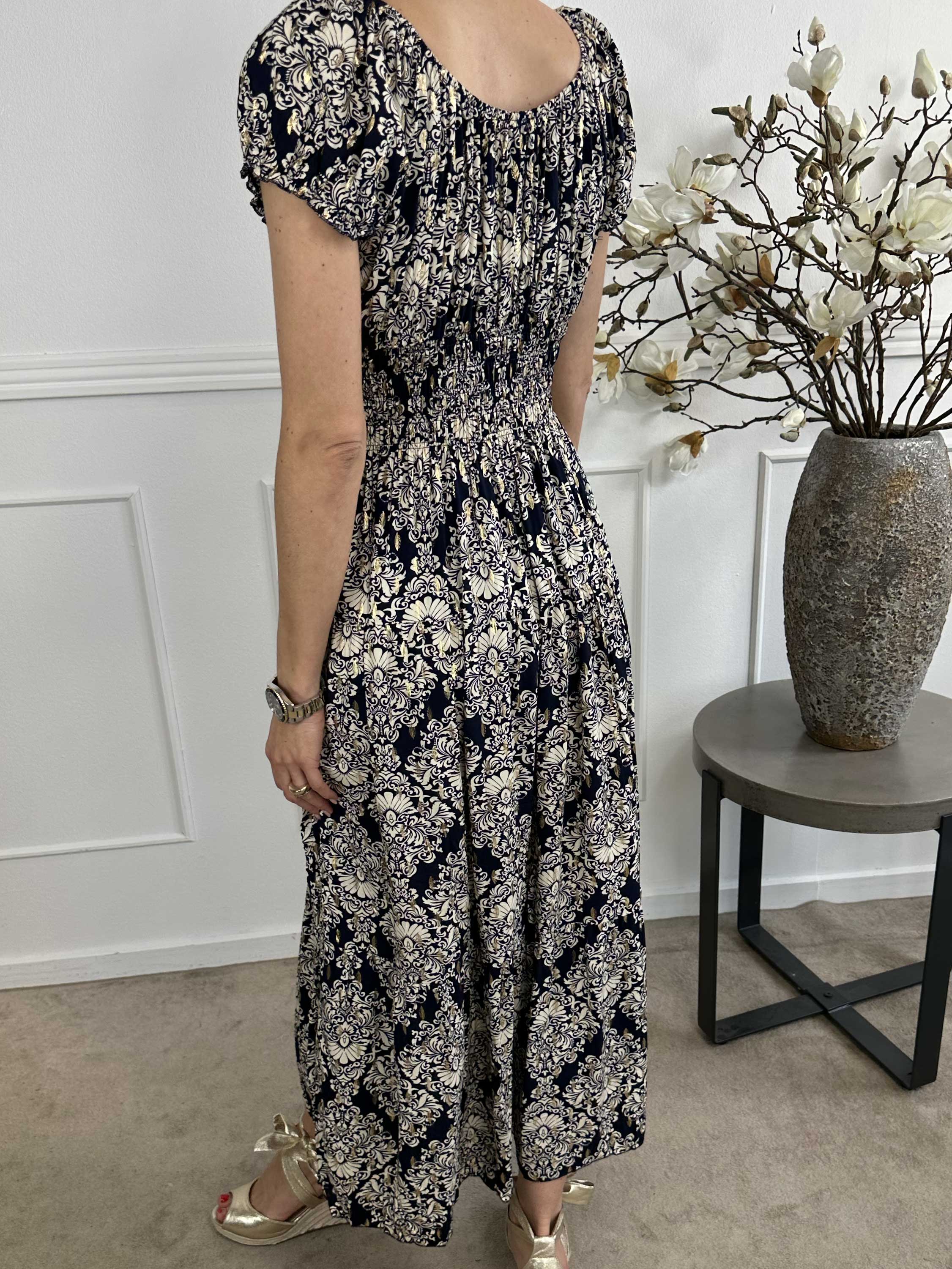 Elise - Lång mönstrad klänning med elastisk halsringning